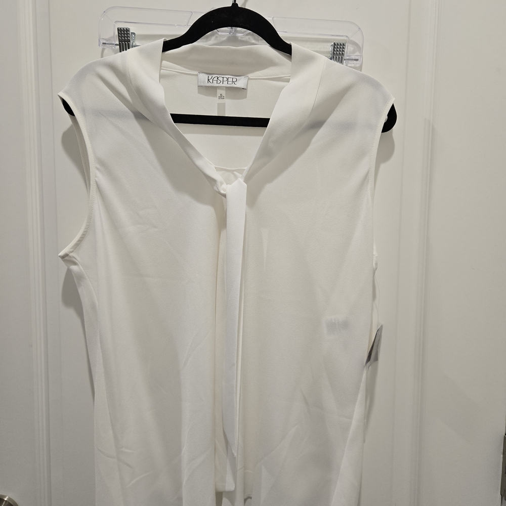 NWT Kasper Women's Cream Sleeveless Blouse